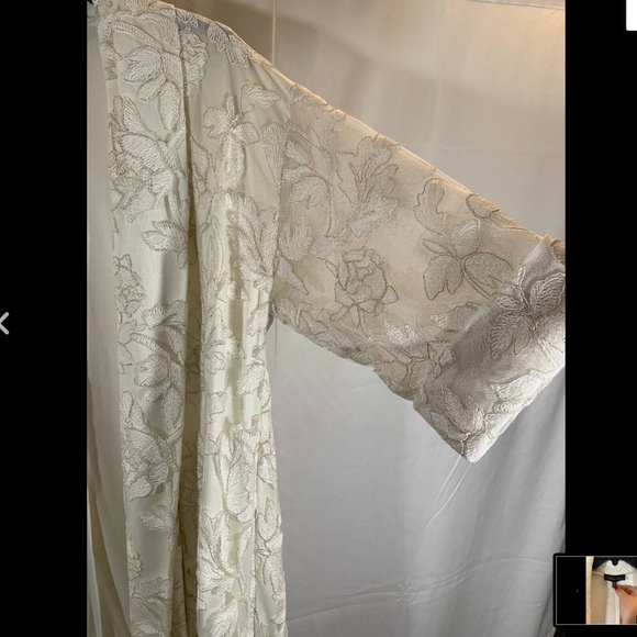 NEW $788 Tadashi Saga Embroidered Lace‎ Covering Robe in Ivory [SZ M/L ] - Picture 4 of 8